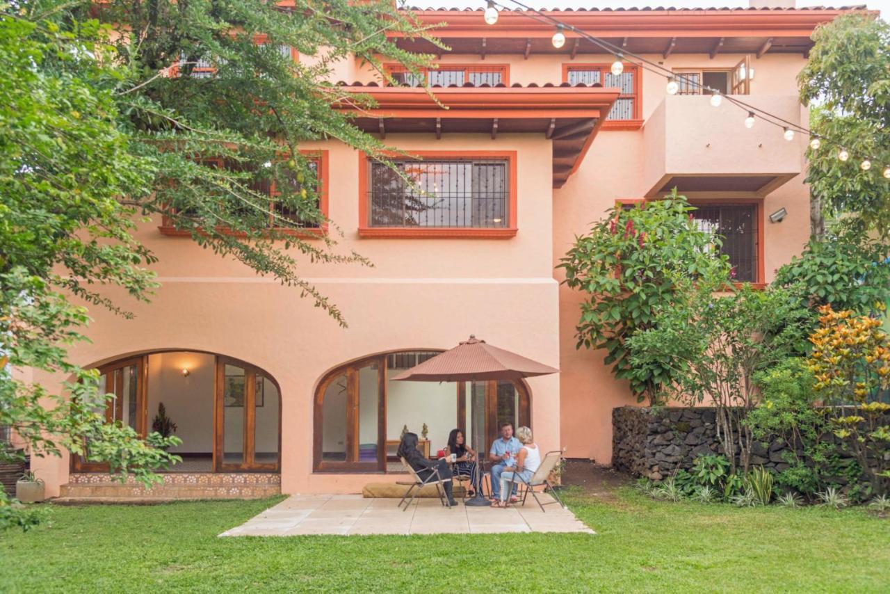 Luna Inn B&B Ciudad Cariari Esterno foto