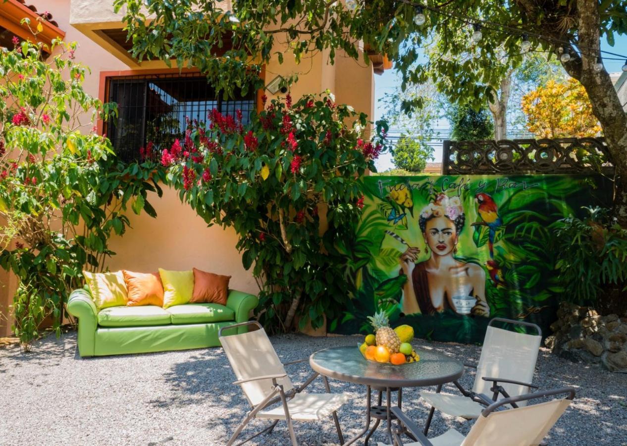 Luna Inn B&B Ciudad Cariari Esterno foto