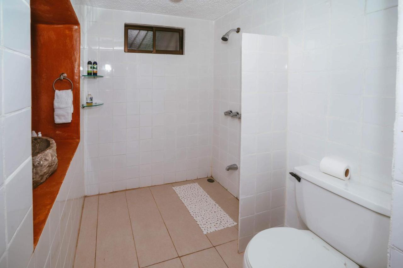 Luna Inn B&B Ciudad Cariari Esterno foto