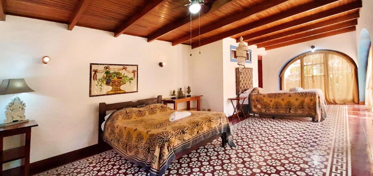 Luna Inn B&B Ciudad Cariari Esterno foto